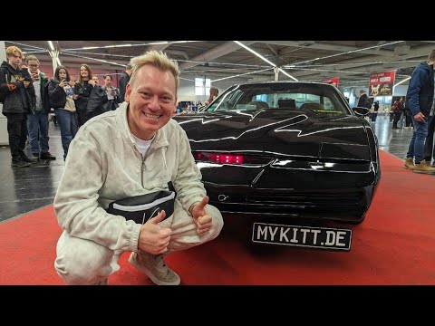 Mein Knight Rider KITT Replika mit Knossi bei der German Comic Con Dortmund 2023 - www.myKITT.de