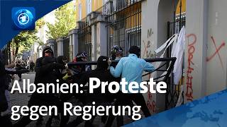 Regierung Albanien: Studenten fordern Reformen
