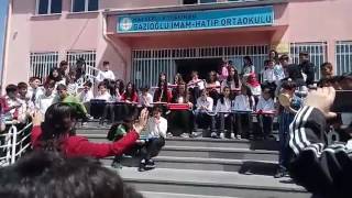 Gazioğlu ortaokulu melodika gösterisi