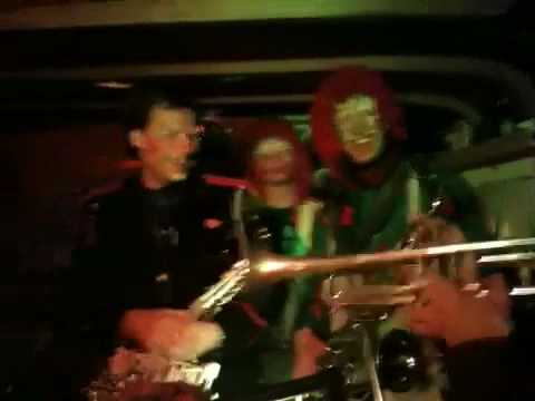 Carnival Venlo in a building shed Parade