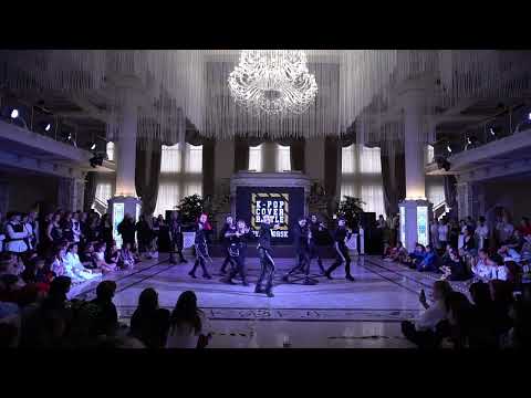 BERMUDA - Stray Kids- Maniac