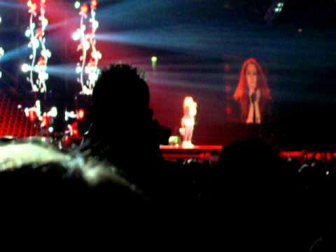 SWEET CHILD OF MINE | Janet Devlin | Guns 'N' Roses cover [Live in Glasgow]