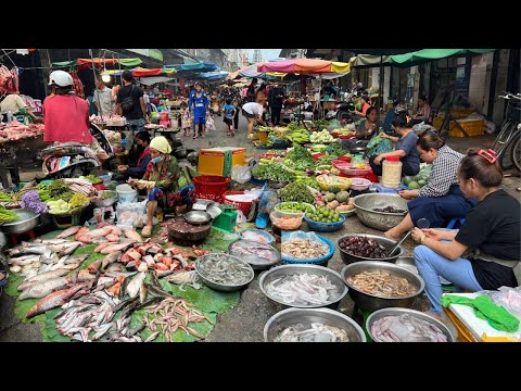 Cambodian Evening Street Market - Walk Around Street Food Market @Orussey
