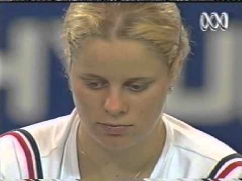 Kim Clijsters Hopman sprain