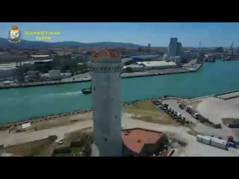 GDF Livorno: scoperto con 300 kg di cannabis