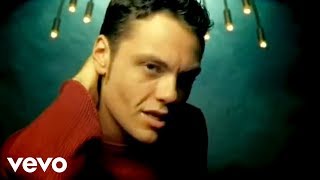 Tiziano Ferro - Rojo Relativo (Video Oficial)