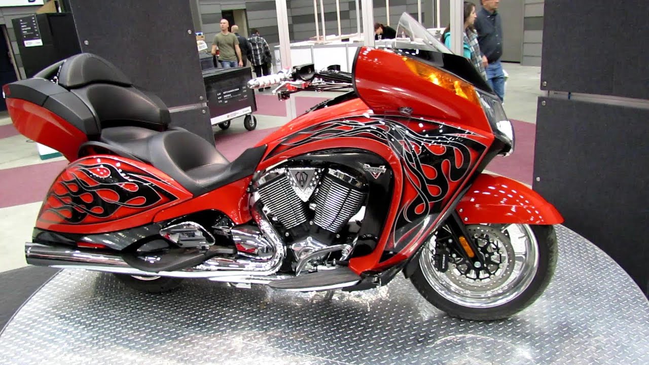 2013 Victory Arlen Ness Victory Vision - Walkaround - 2013 Quebec Motorcycle Show