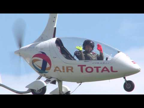 Calidus Gyrocopter Autogyro display promo and handling demonstration