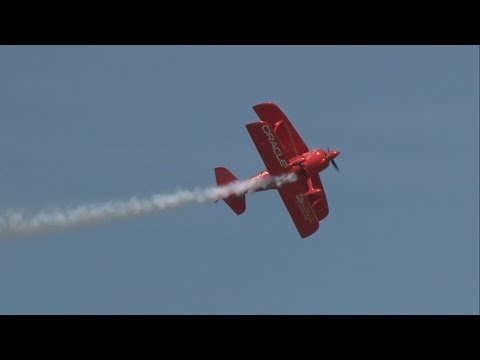2017 Rhode Island ANG Open House & Airshow - Sean Tucker