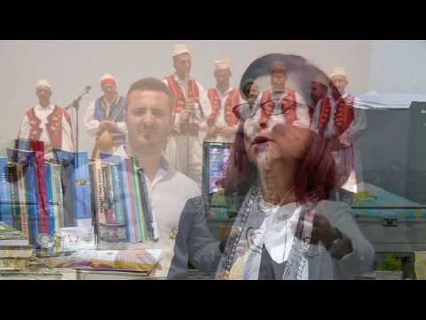 Këngëtarja që sfidon prangat - Top Channel Albania - News - Lajme