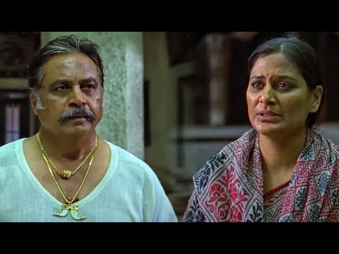 Ye Buddhi Aurat Iss Aadmi Ko Bahut Dua De Rahi Hai