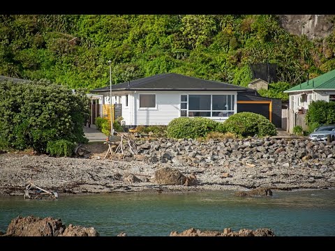 87 Breaker Bay Rd mov 720p