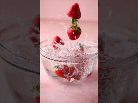 Easy 3-ingredient Strawberry Ice Cream recipe - Recipe link in description