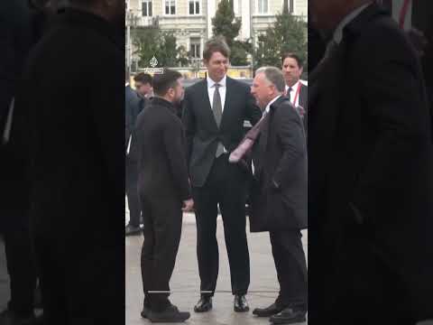 Witkoff and Kushner arrive in Kyiv for talks with Zelenskyy | AJ #shorts