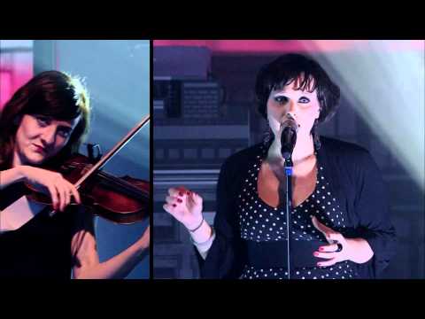 03 - WAX TAILOR feat Charlotte Savary - Dragon Chasers (Live Paris, Olympia 2010)