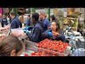 LONDON ENGLAND BOROUGH MARKET SHORT WALK AROUND THE MOST FAMOUS STREET FOOD MARKET IN LONDON 4K