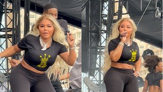 Lil Kim Goes Crazy On Lovers &amp; Friends Stage With &quot;The Jump Off&quot;