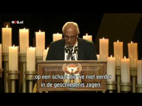 Nelson Mandela begraven in Qunu