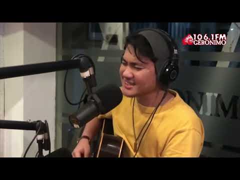 CAKKA NURAGA - "BERSUA DENGANMU" (Live dari Studio Geronimo 106.1 FM)