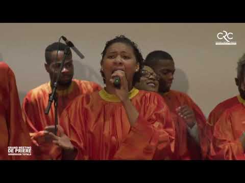 Car Dieu est un Dieu puissant - Total Praise