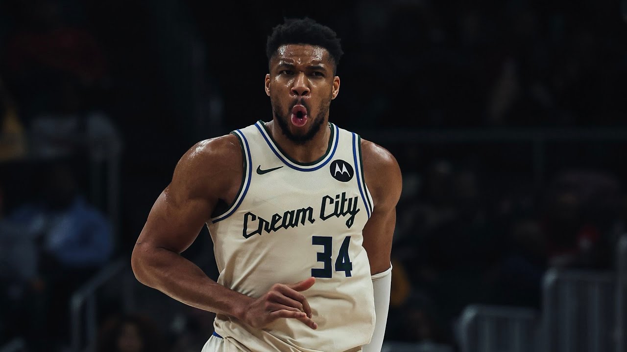 Highlights: Giannis Antetokounmpo 21 Point double-double vs. Hawks | 01.19.26