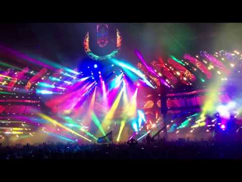 Afrojack Ft. Stanaj - Bed of Roses live at Ultra Music Festival 2017