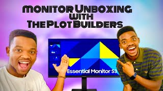 Download lagu Samsung Essential Monitor S3 | Unboxing with the Plot Builders mp3
