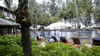 preview picture of video 'Sunwing Resort & Spa - Bangtao Beach.mp4'