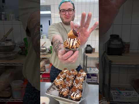 Ice cream for cupcakes 🗣️🍦🧁 #cupcakesofyoutube #icecreamcupcake  #crazycupcakes