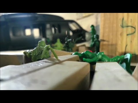 Army Men. GREEN VS TAN: BRIDGE BATTLE