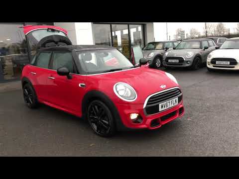 Mini Cooper 5-Door Hatchback 1.5 Manual  -  MV67 FLN