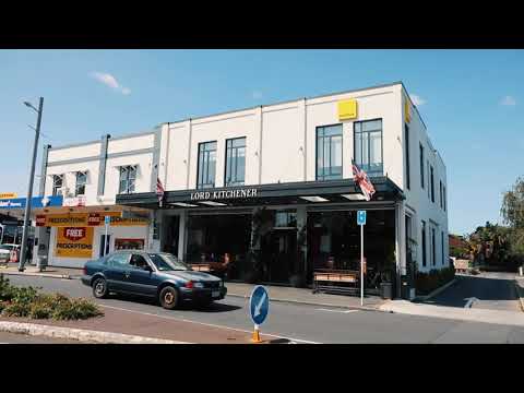 8 Camden Road, Sandringham   Pauline and Geoff Lancaster