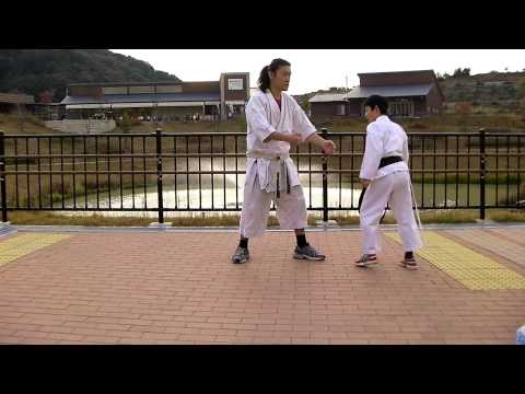 2012-11-19- 雄光と明宝の空手道③　タックル　by 大阪の霊視占いの光明