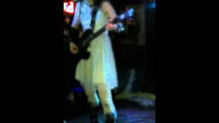 One eyed doll- live yay