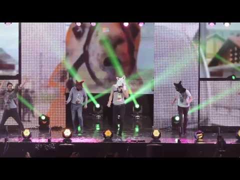 FLASHMOB AU STARFLOOR 2013 !!