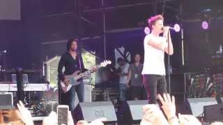 Conor Maynard - Don&#39;t You Worry Child (Cover) - Alton Towers Live 2013