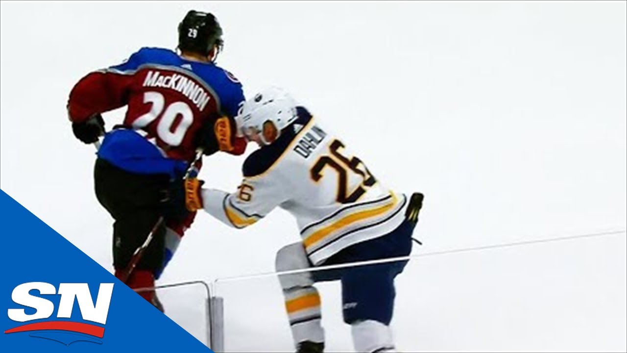 Vidéo:  Nathan MacKinnon a HUMILIÉ Rasmus Dahlin...