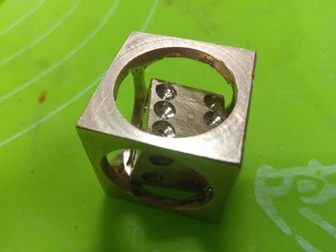 Круглое - носить, квадратное - катать или куб в кубе на токарном станке