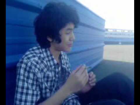 Nameless Nefast En Backstage - Part 5 - Fumer sur le toit du POPB (Bercy)... Rien de mieux.