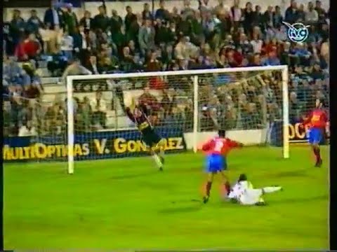 T96/97: 12X, 2A – CD Badajoz vs CD Ourense (0-0)