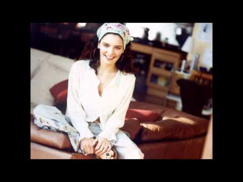 Nil Karaibrahimgil & Ayben - Peri (volkeyn remix)