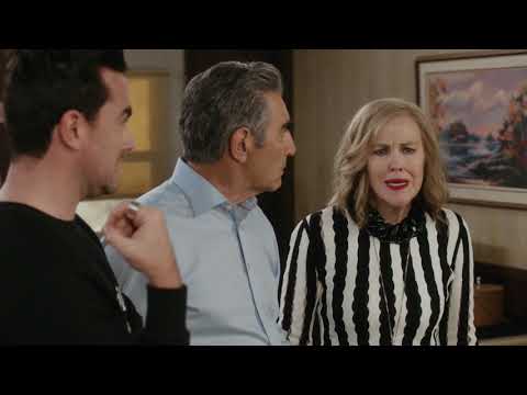 Schitt's Creek 4x02 - I'm sorry I'm not a condom