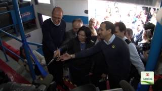 preview picture of video 'Governador entrega novo catamarã para travessia Santos-Guarujá'