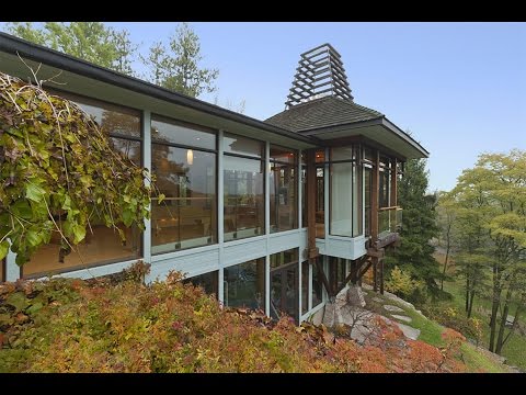 Unique Treetops Estate in Caledon, Canada