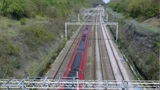 preview picture of video 'Roade Cutting, Northamptonshire - comings and goings'