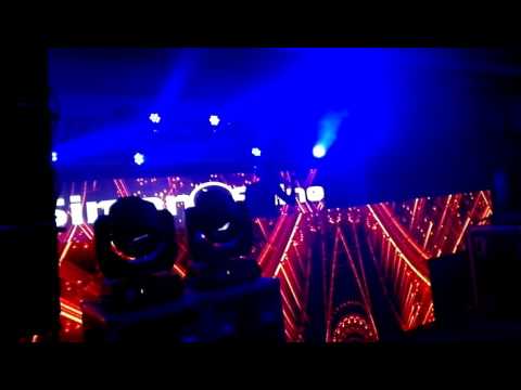 Simon O'Shine vs Paul van Dyk - Nothing But Distant World (Simon O'Shine Mashup) - FSOE450 UK