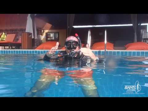 Buoyancy check at surface - PADI Skill Circuit - Divemaster and IDC