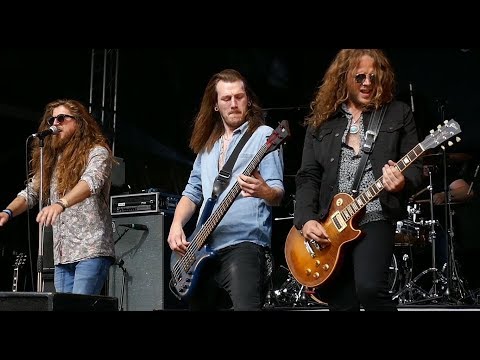 Bad Touch "Show what it means + Lift your head up" - Raismes Fest 2018