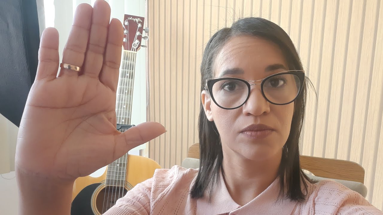 ORAÇÃO DO DIA: Deus vai restaurar a alegria dentro da tua casa, Tem um milagre a caminho.