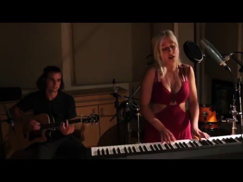 Bernelie - There She Goes [Live in Studio]